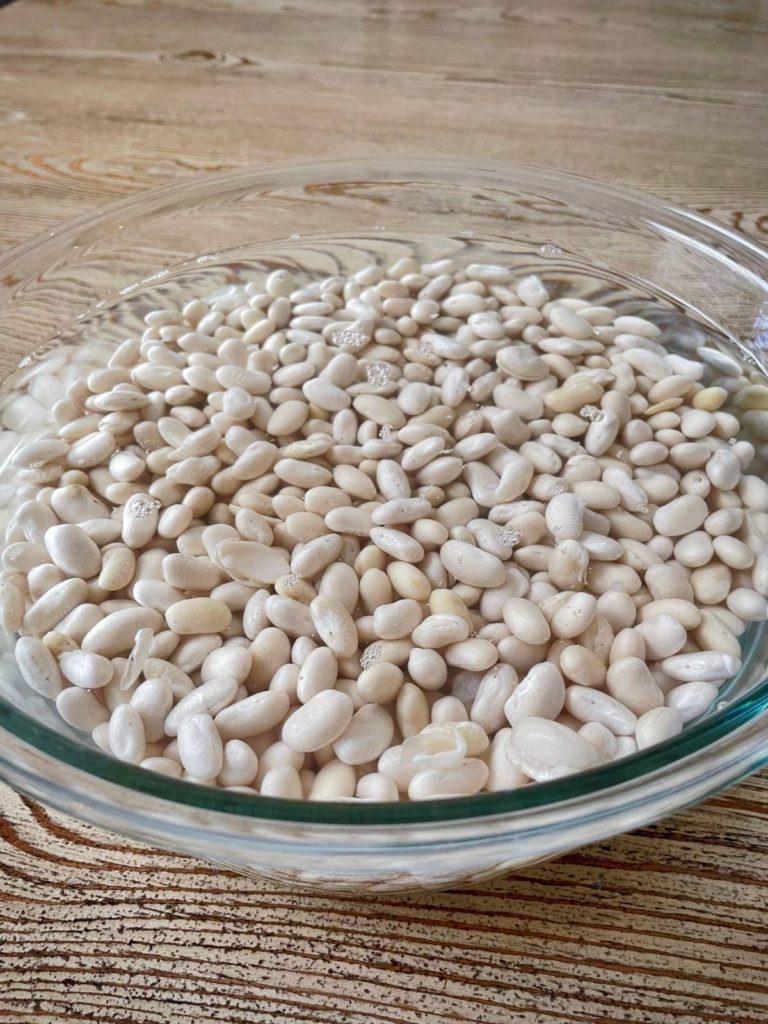soaking white beans