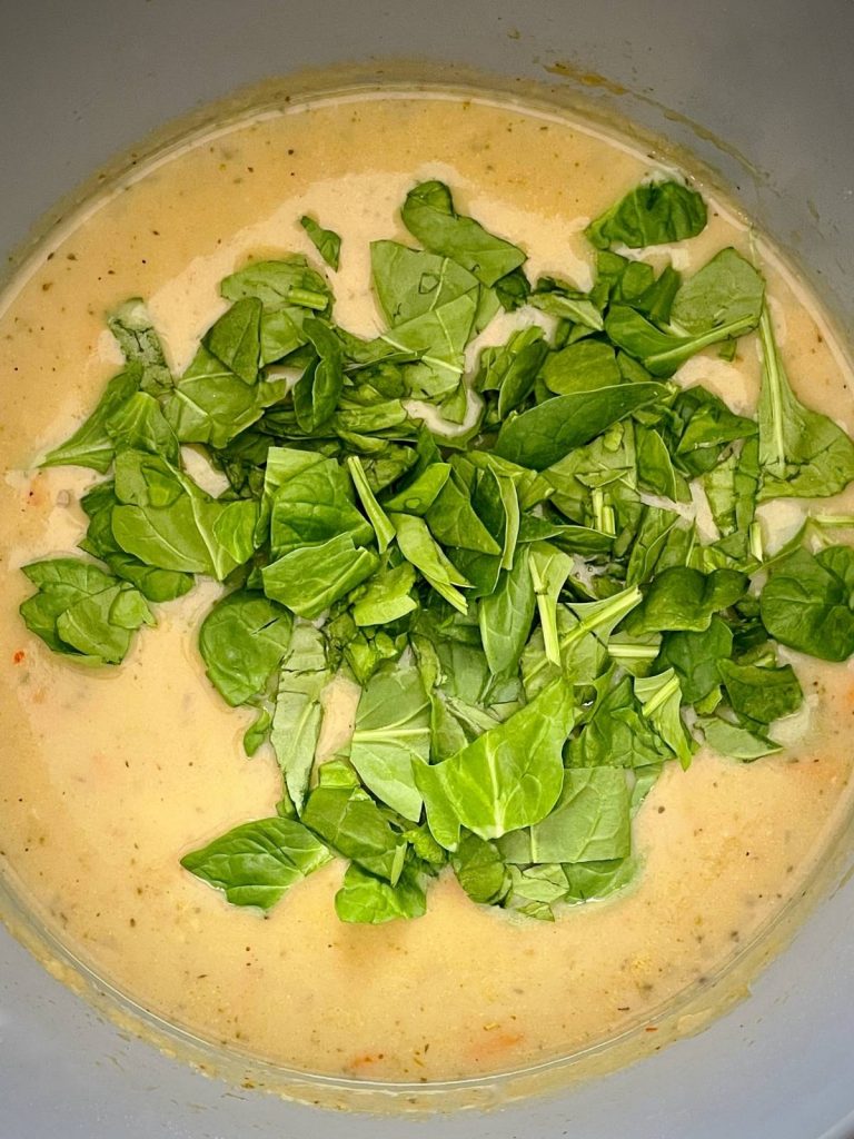 add spinach to soup