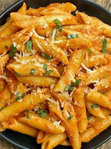 Close up image of gigi hadid pasta.