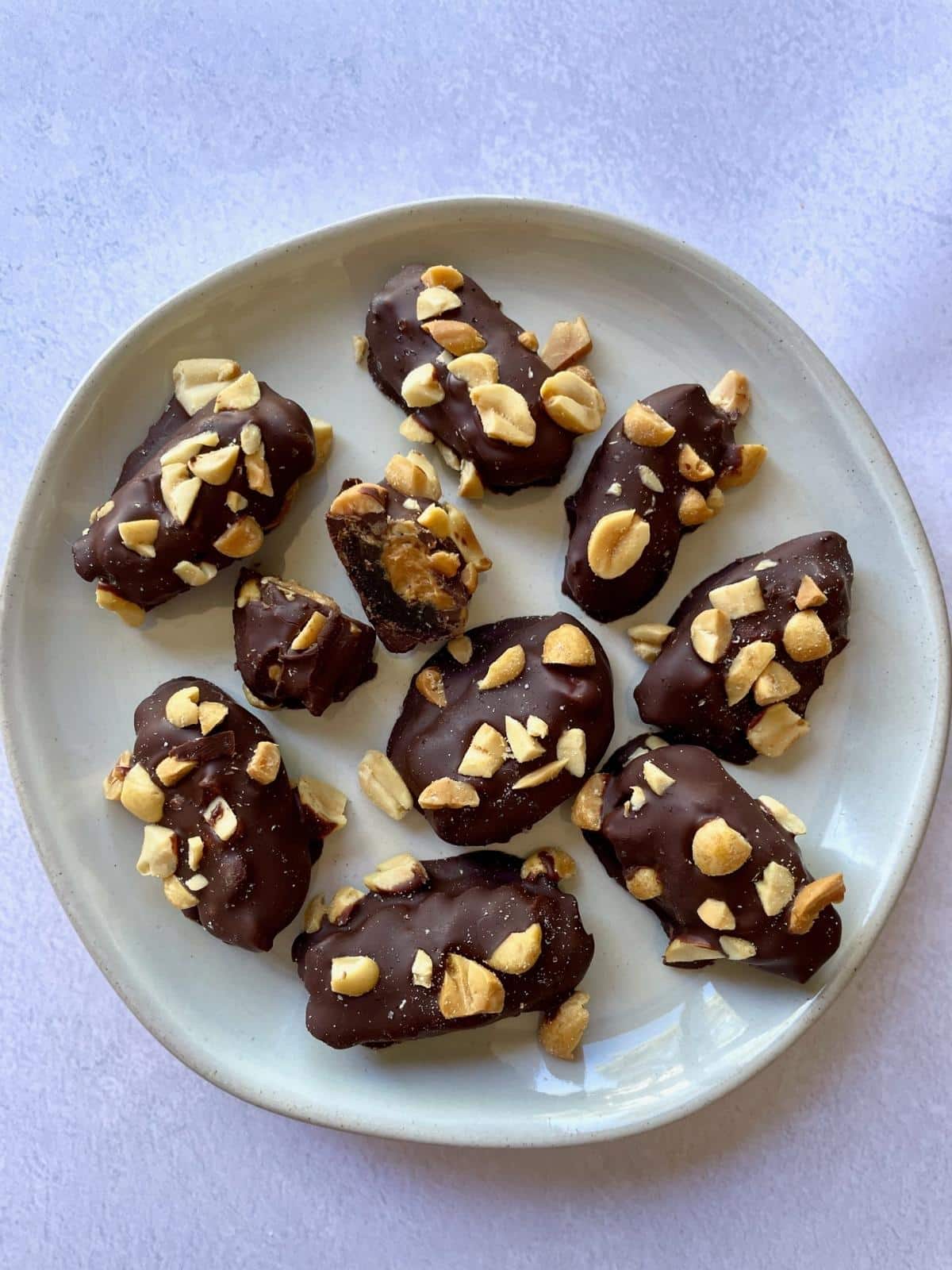 Snickers dates with peanuts.