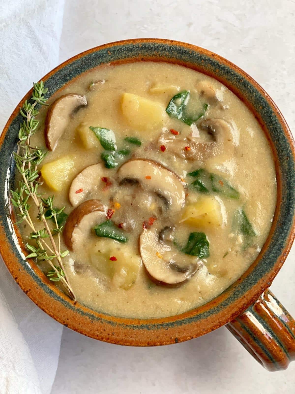 Soup with mushrooms and potatoes.
