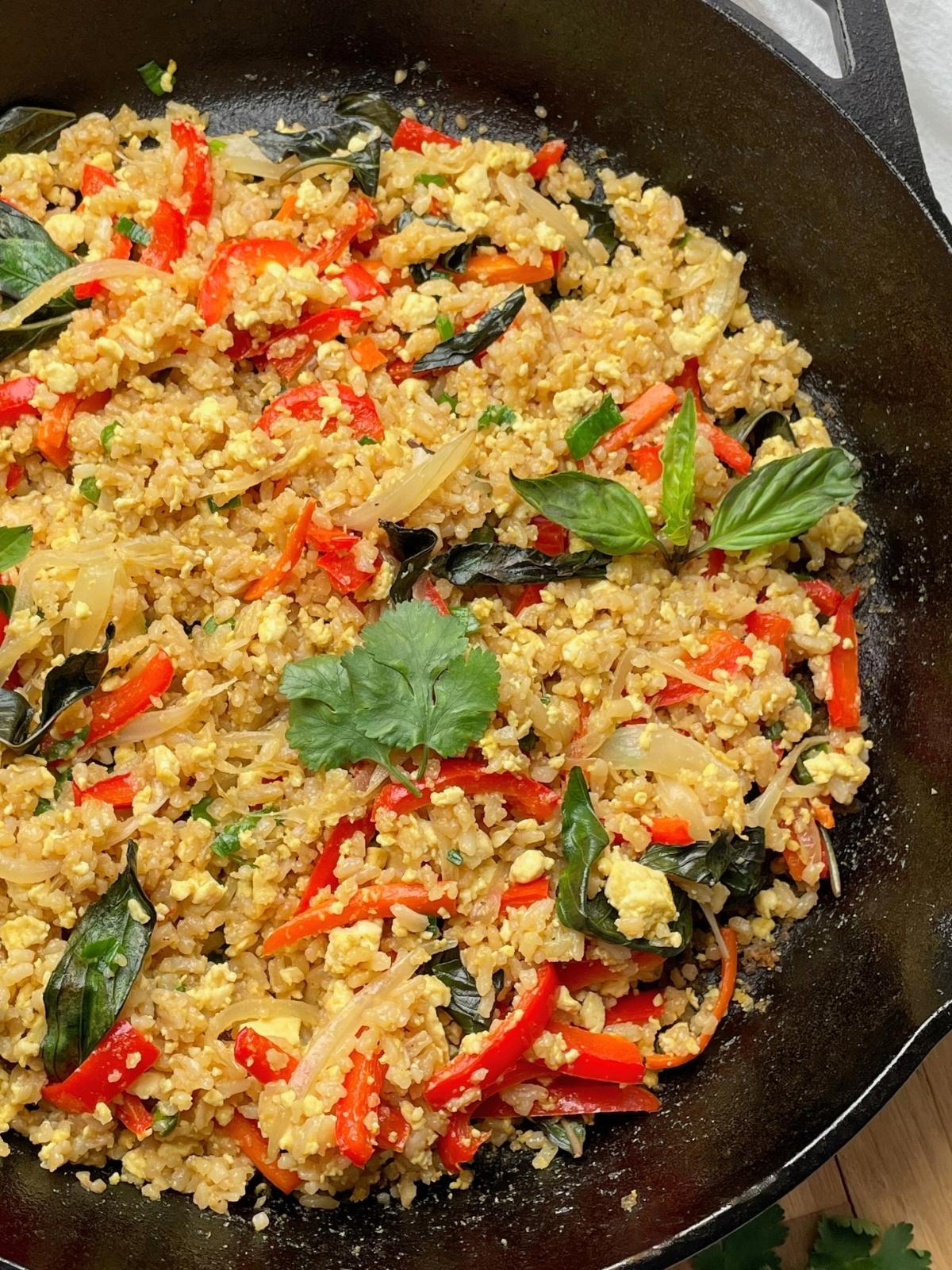 Thai fried rice in a pan.